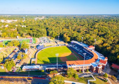 Oxford, MS - 31 Ekim 2025: Swayze Field Oxford Üniversitesi Stadyumu, Mississippi Rebels Üniversitesi kolej beyzbol takımı 2022 NCAA Ulusal Şampiyonları 'nın evidir..