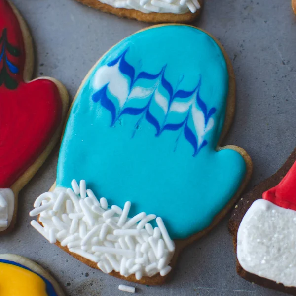 Galleta Navidad Brillante Colorida Bellamente Decorada Hecha Para Parecer Una — Foto de Stock