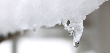 Buz açık havada makro fotoğraftır.