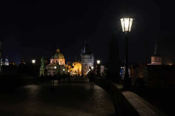 Вигляд Річку Влтаву Вночі Мости Вуличні Вогні Центрі Праги Цеху — стокове фото