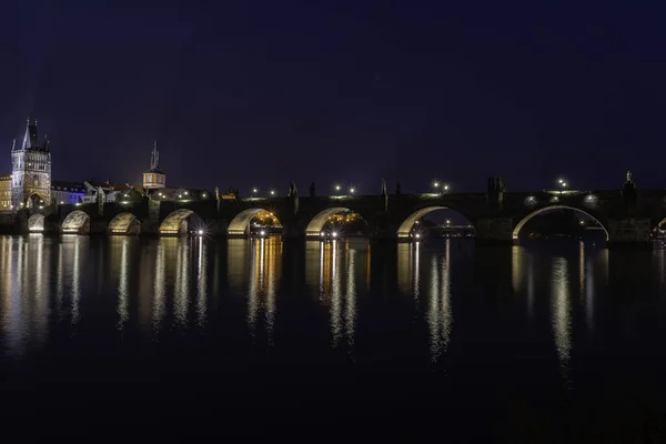 Charles Bridge Center Prague Vltava River Night Reflections Light Surface — Stock Photo, Image