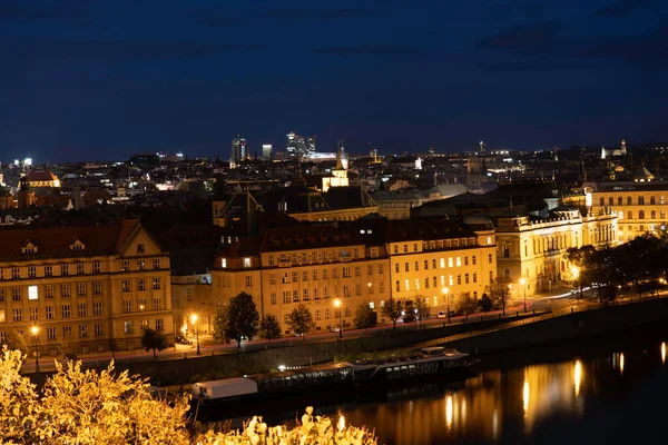 Vista Sul Fiume Moldava Notte Ponti Lampioni Nel Centro Praga — Foto Stock