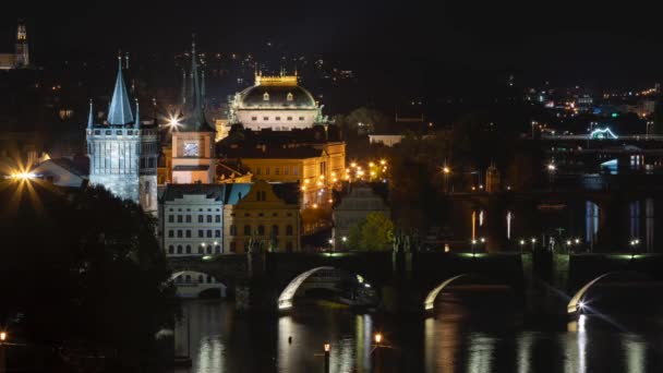 Vltava Nehri Yüzyıldan Kalma Taş Devrinden Kalma Charles Köprüsü Çek — Stok video