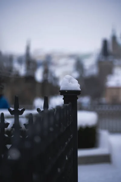 Pokryte Śniegiem Centrum Pragi Rozmazane Tło — Zdjęcie stockowe
