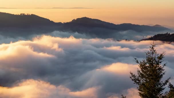 Niebla Barriendo Lapso Tiempo Increíble Atardecer Las Montañas Selva Negra — Vídeos de Stock