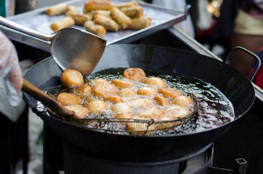 Tayland yemeği: Kızarmış Mung Fasulyesi Doldurulmuş Toplar