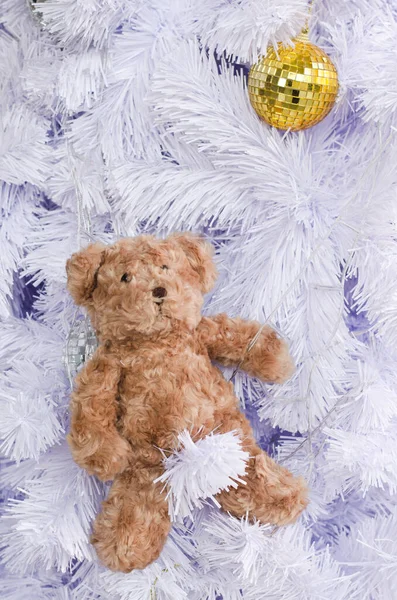 Teddy Bear White Christmas Tree — Stock Photo, Image