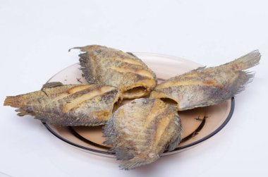 Yılan derisi Gourami Balığı, Pla Salit, balık kızartması