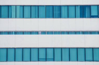 Windows modern ofis binası