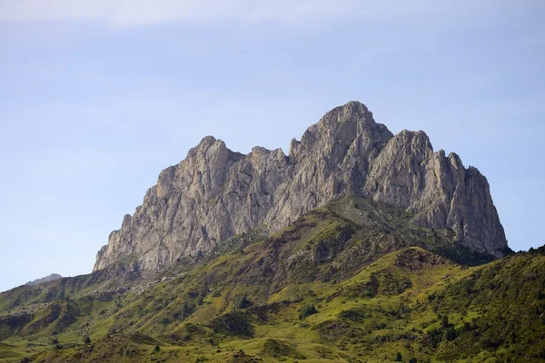 Berget i Pyrenéerna — Stockfoto