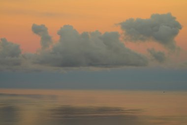 Manzarası ve bulutlar