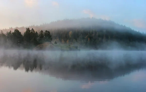 Sunrise a Ladoga-tó Karéliai földszoros, Oroszország — Stock Fotó