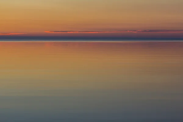 Sunrise on shore of lake Ladoga, Karelian isthmus, Russia — Stock Photo, Image