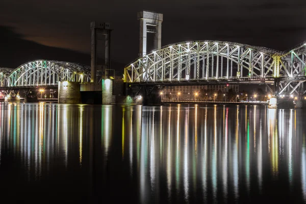 Jembatan kereta api Finlandia di Saint Petersburg, Rusia — Stok Foto