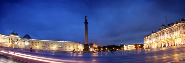 Plaza del Palacio, San Petersburgo, Rusia — Foto de Stock