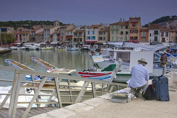 Mediterrane Stadt von Cassis, Frankreich — Stockfoto