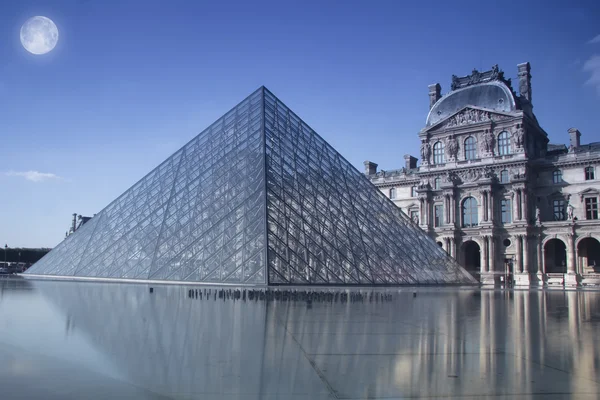 Musée du Louvre, Paris — Photo