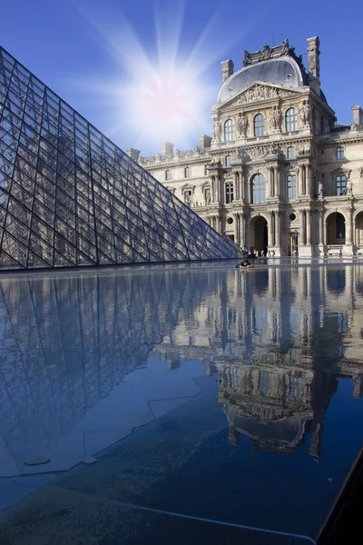 Le Louvre, Párizs — Stock Fotó