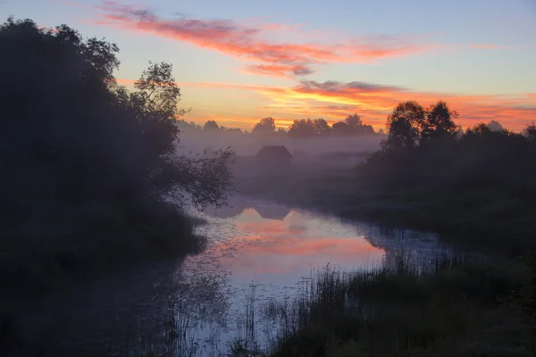 Amanecer en el pueblo — Foto de Stock