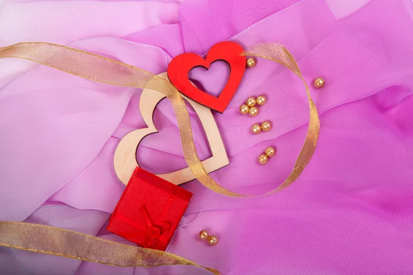 Gift with pink ribbon,heart — Stock Photo, Image