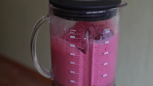 Blender smoothie câmera lenta . — Vídeo de Stock