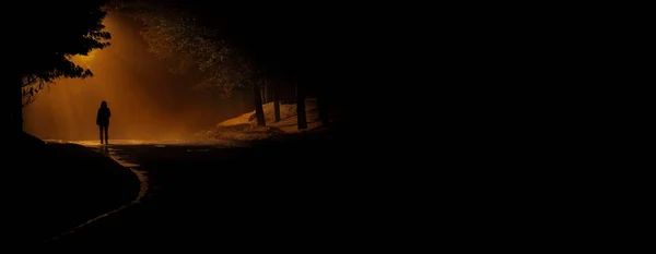 Person Walk Misty Foggy Road Dramatic Mystic Scene Mysterious Alone — Stock Photo, Image