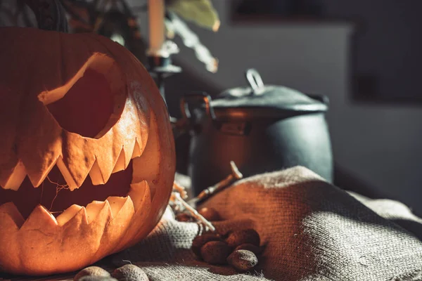 Visage Citrouille Effrayant Halloween Avec Une Bougie Allumée Dans Une — Photo