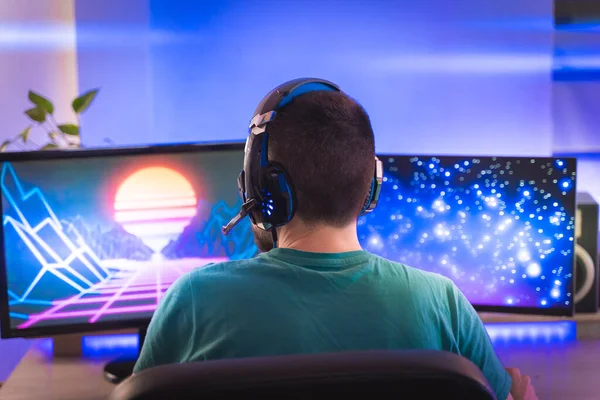 Professional Gamer Playing Video Game His Personal Computer Room Lit — Stock Photo, Image