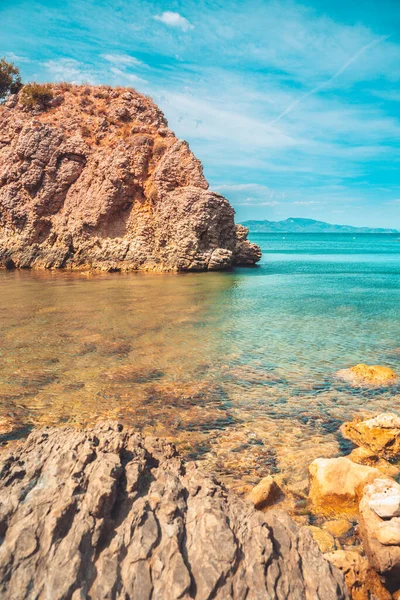 Hermosa Vista Costa Rocosa Increíble Océano Azul Cristalino Agua Turquesa — Foto de Stock