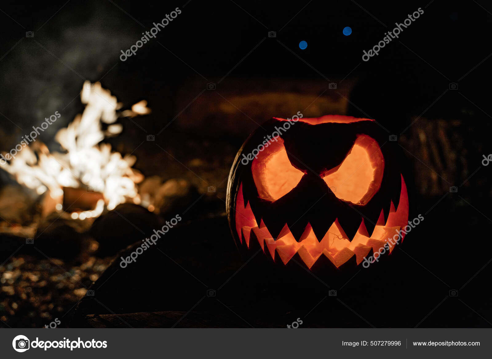 Cara Abóbora Halloween Com Vela Acesa Acampamento Fogo Fundo Cara