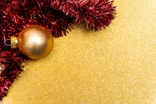 성탄절 배경에 빛나는 텍스트를 공간으로 장식된 초대장 — 스톡 사진