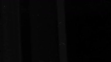 Grunge Dust ve Scratches 'la sinematik Eski Film Kaplaması. Yüksek kalite 4k görüntü