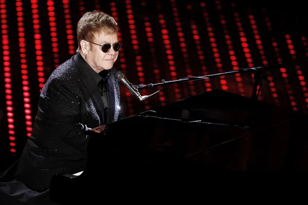 Şarkıcı Elton John — Stok fotoğraf