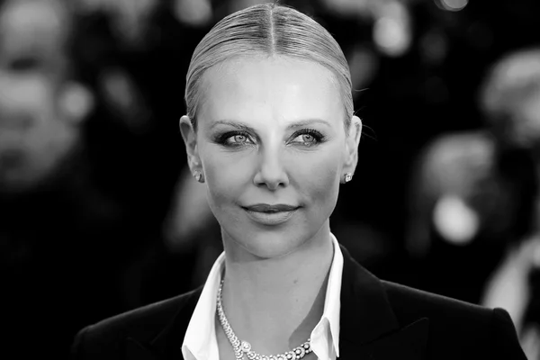 Charlize Theron - skådespelerska — Stockfoto