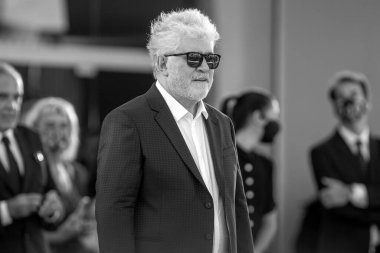 Pedro Almodovar, Venedik Film Festivali sırasında 3 Eylül 2020 tarihinde Venedik, İtalya 'da gerçekleştirilen 