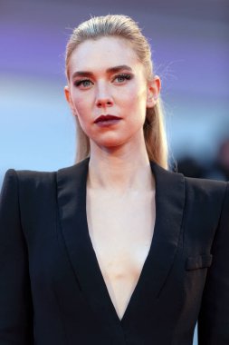 Vanessa Kirby, 