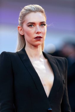 Vanessa Kirby, 