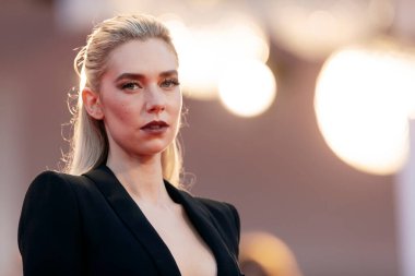 Vanessa Kirby, 