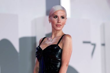 VENICE, İtalya - 7 Eylül 2020 'de Venice, İtalya' da düzenlenen 77. Venedik Film Festivali sırasında Baby K 