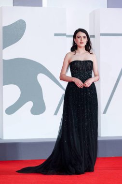 Catherine Davis, 10 Eylül 2020 'de Venedik, İtalya' da düzenlenen 77. Venedik Film Festivali sırasında 