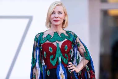 Cate Blanchett, 12 Eylül 2020 'de Venedik, İtalya' da düzenlenen 77. Venedik Film Festivali 'nin kapanış törenine katıldı..