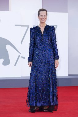 12 Eylül 2020 'de İtalya' nın Venedik kentinde düzenlenen 77. Venedik Film Festivali 'nin kapanış törenine Roberta Armani de katıldı..