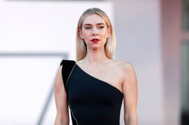 Vanessa Kirby, Venedik Film Festivali 'nin kapanış törenine 12 Eylül 2020' de İtalya 'nın Venedik kentinde katıldı..