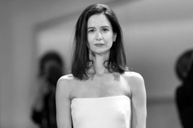 Katherine Waterston, 17 Eylül 2020 'de Venedik Film Festivali' nde düzenlenen Kineo Ödülünün prömiyerine katıldı..