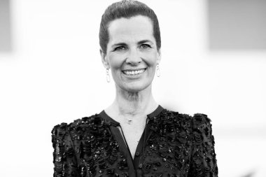 12 Eylül 2020 'de İtalya' nın Venedik kentinde düzenlenen 77. Venedik Film Festivali 'nin kapanış törenine Roberta Armani de katıldı..