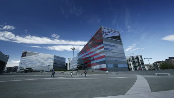 Időeltolódás a Gino Valle tér és az épület Casa Milan, székhelye a labdarúgó klub AC Milan, Portello kerületben, 4k. 