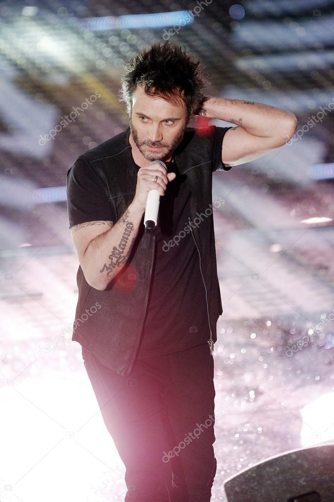 Singer Nek Stock Editorial Photo © arp 67831665