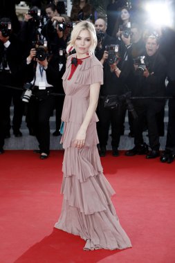 oyuncu sienna miller