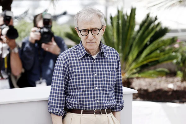 Yönetmen Woody Allen