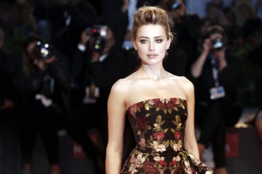 oyuncu Amber Heard